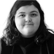 Titulada en Diseño, puedo dar clases en Dibujo, Diseño, Historia del arte y relacionadas.